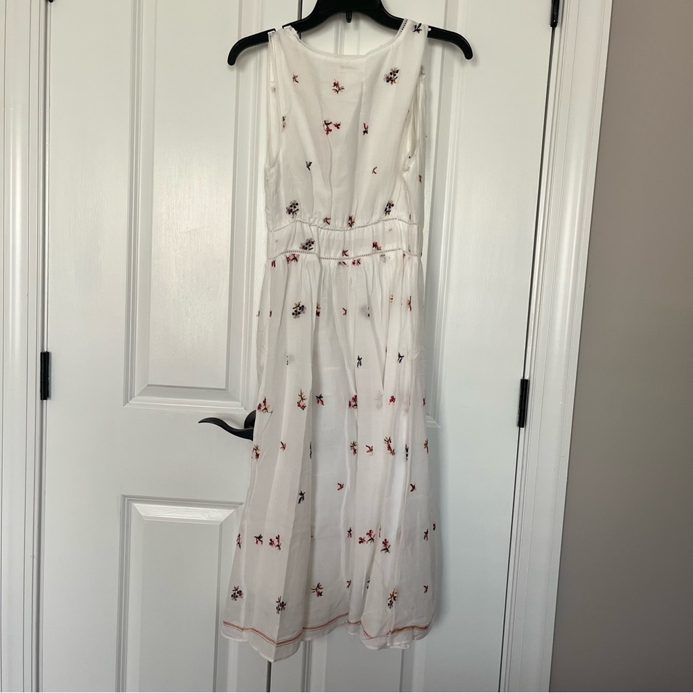 MSSP Max Studio size Medium white cotton dress with floral embroidery pattern - Picture 2 of 6